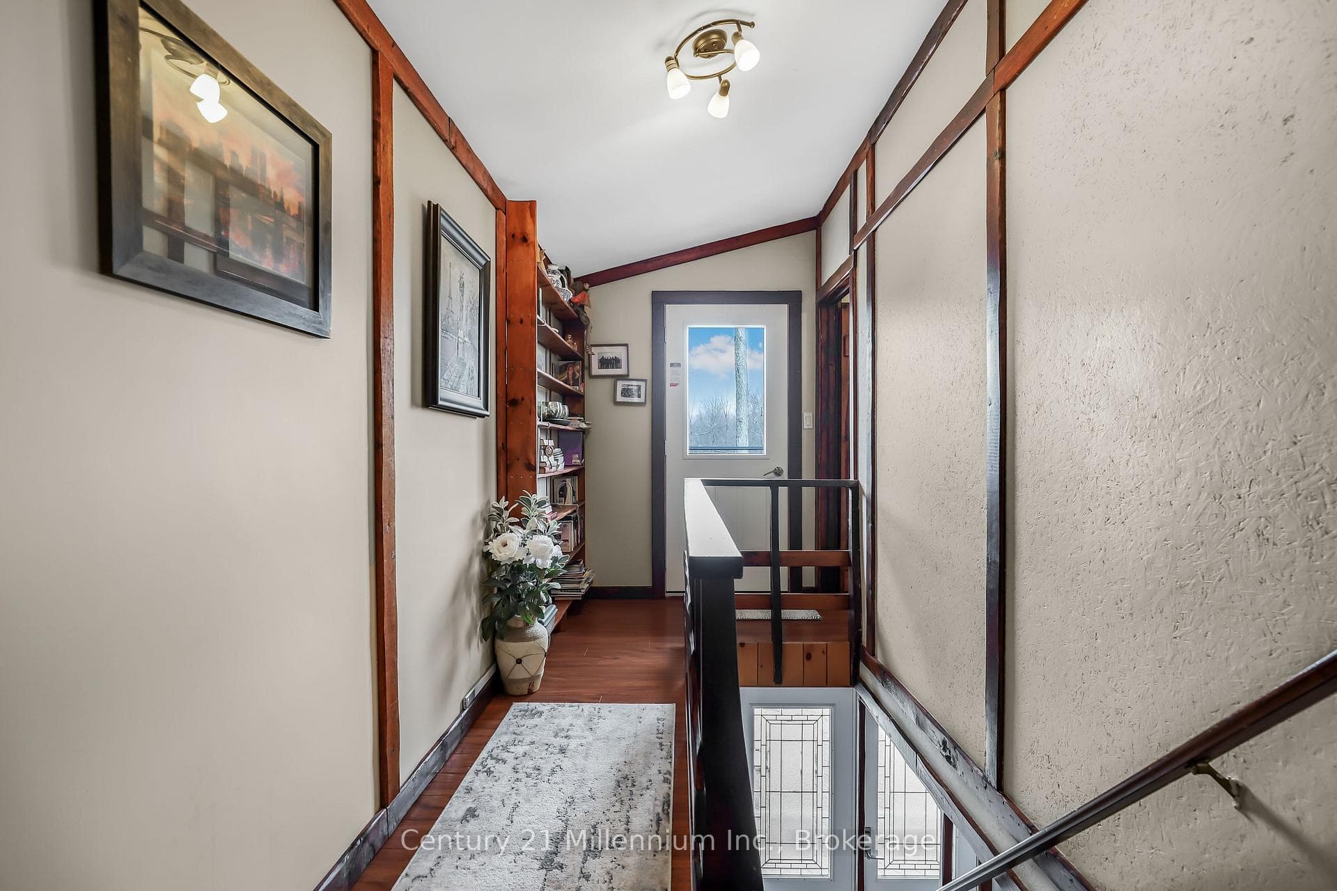 446 Manley Crescent photo 19
