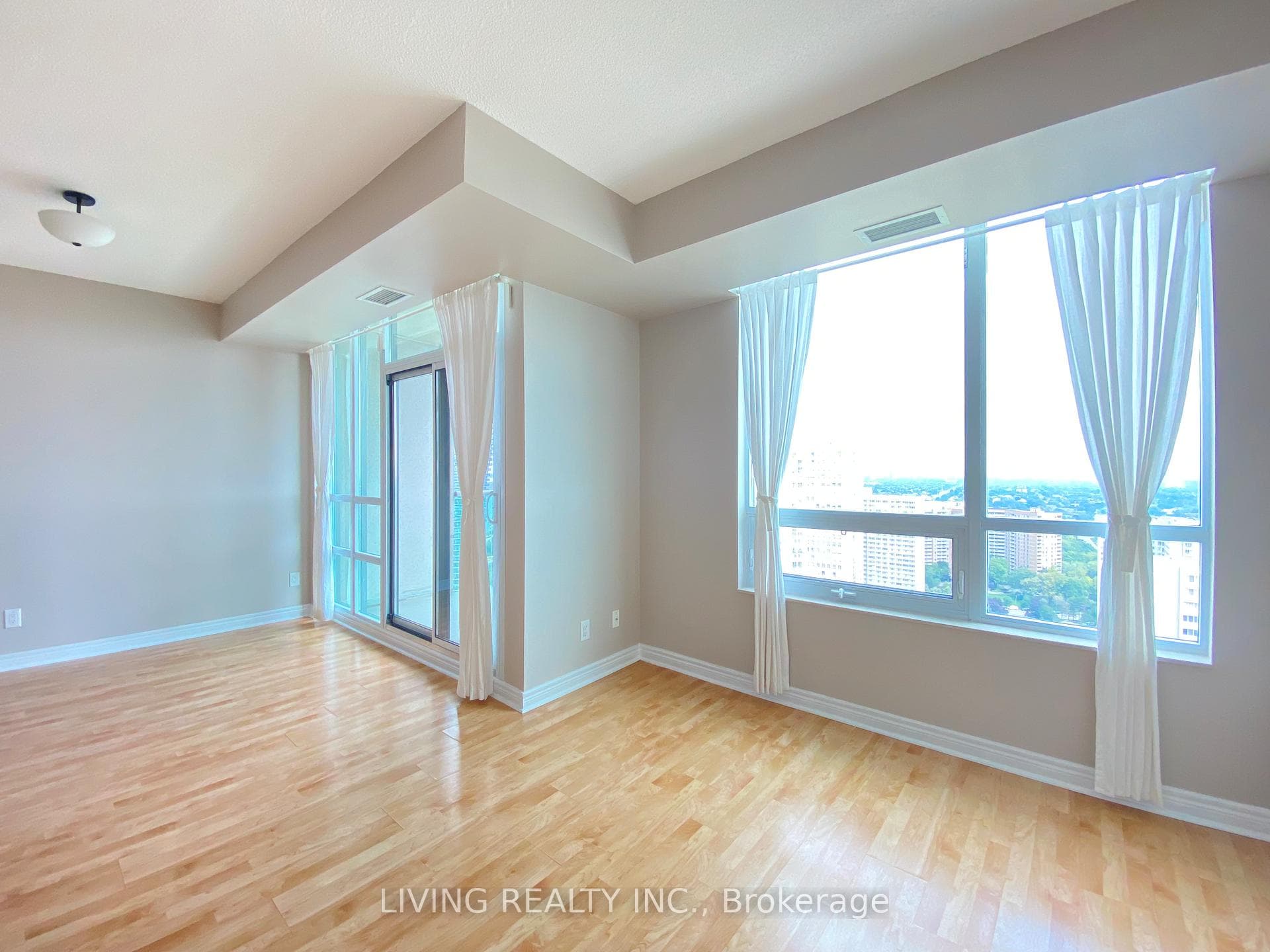 208 Enfield Place Unit 3202 photo 17