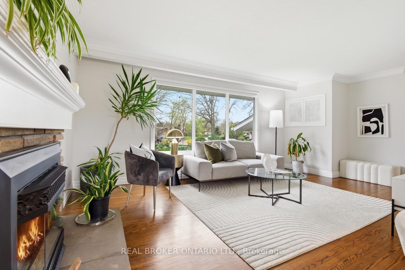 25 Victor Boulevard photo 4