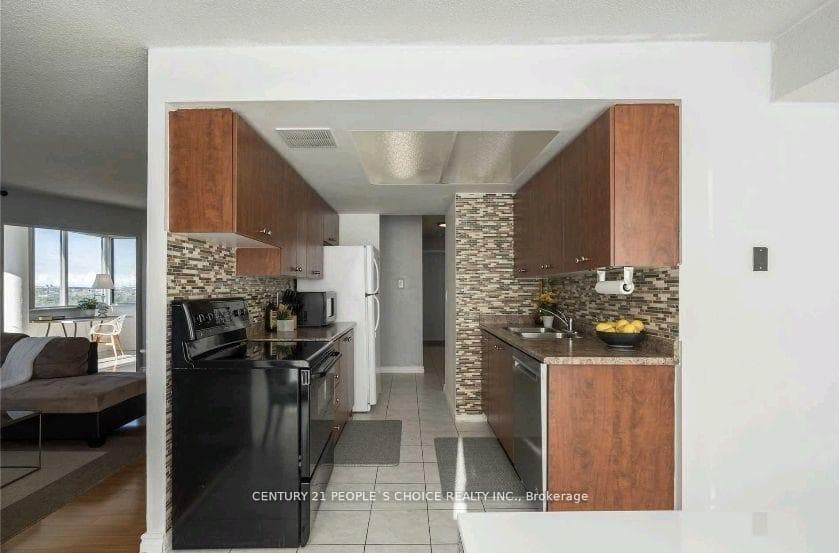21 Markbrook Lane Unit 1402 photo 7