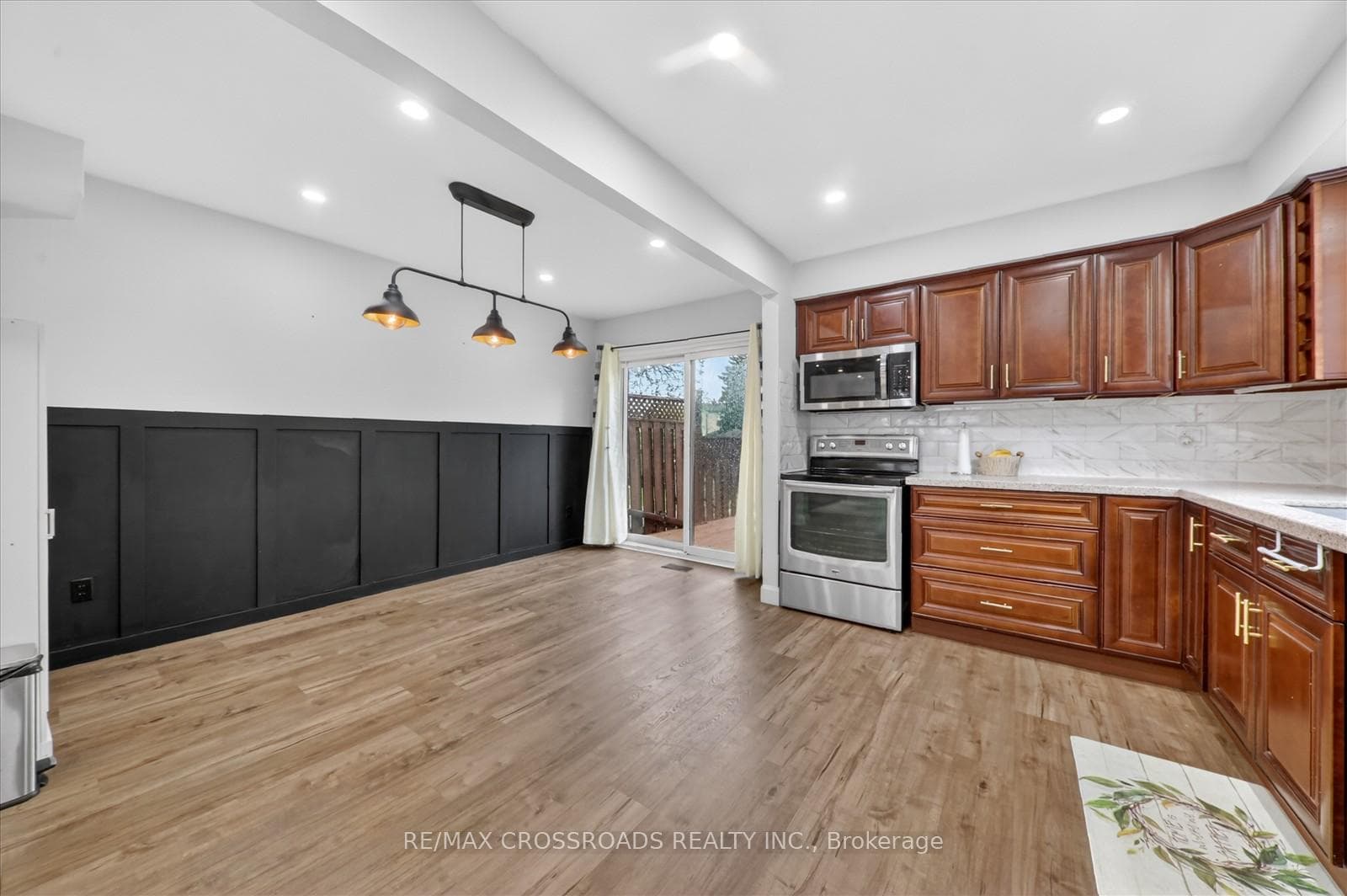 357 Pompano Court photo 10