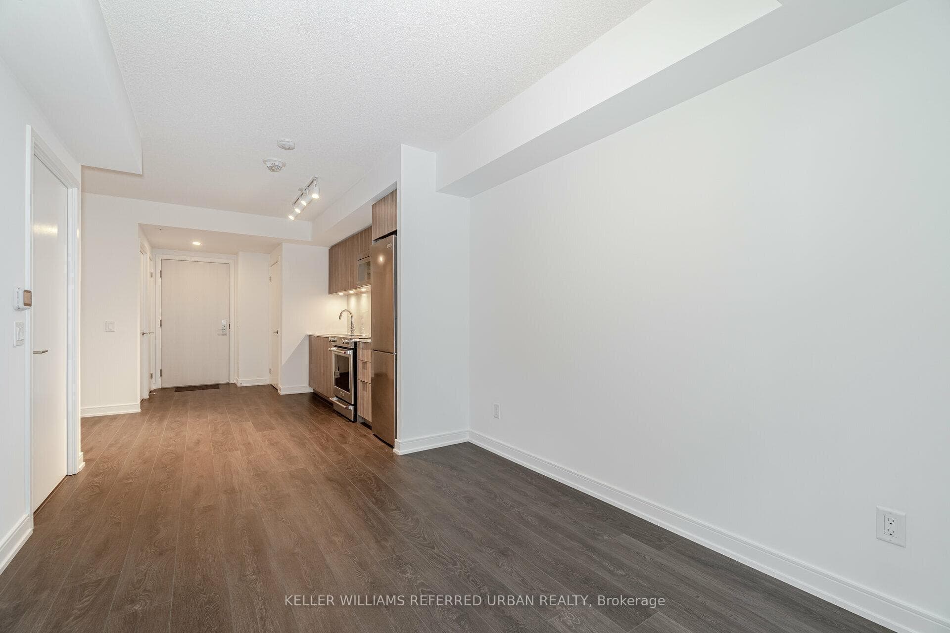 30 Samuel Wood Way Unit 1406 photo 17