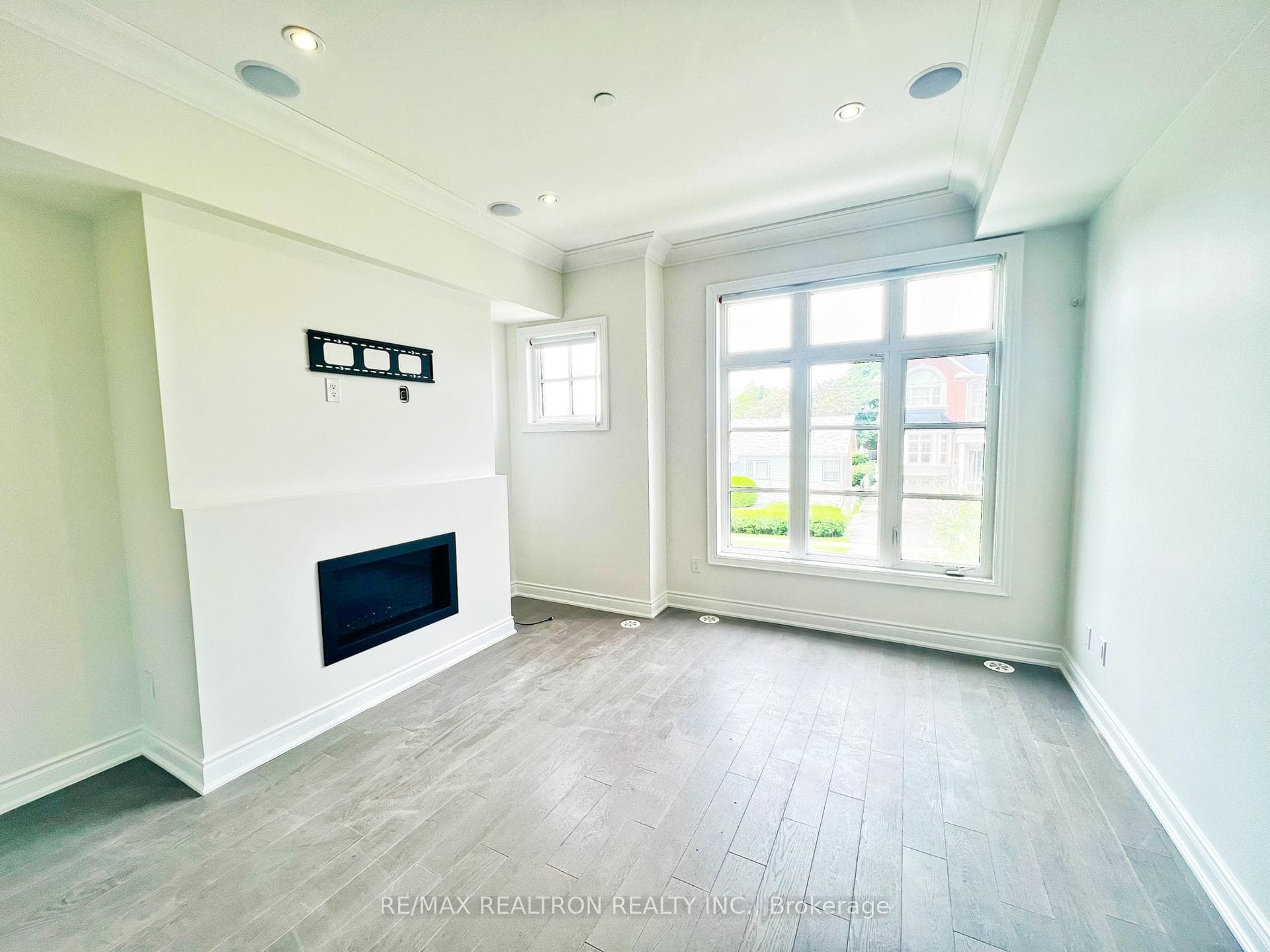 55 Twenty Ninth Street photo 6