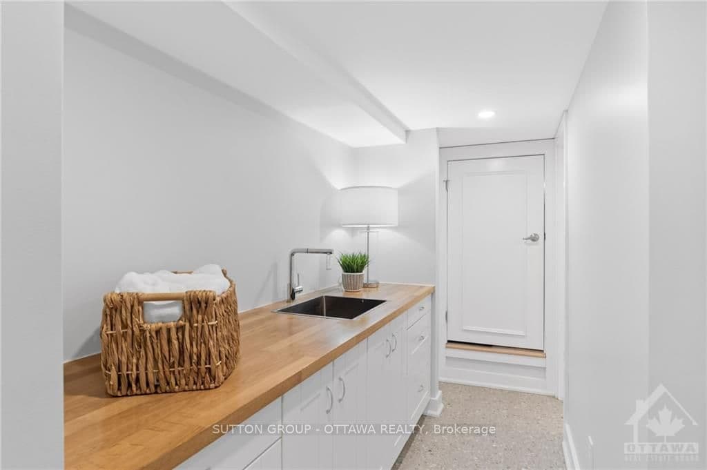 383 HOLLAND Avenue photo 25