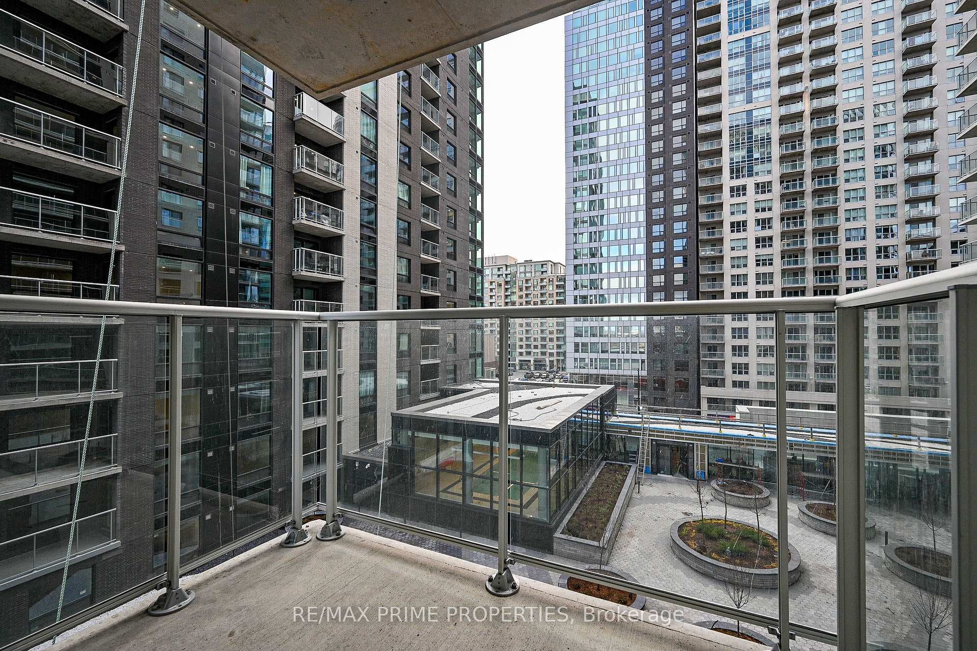 180 GEORGE Street Unit 508 photo 25