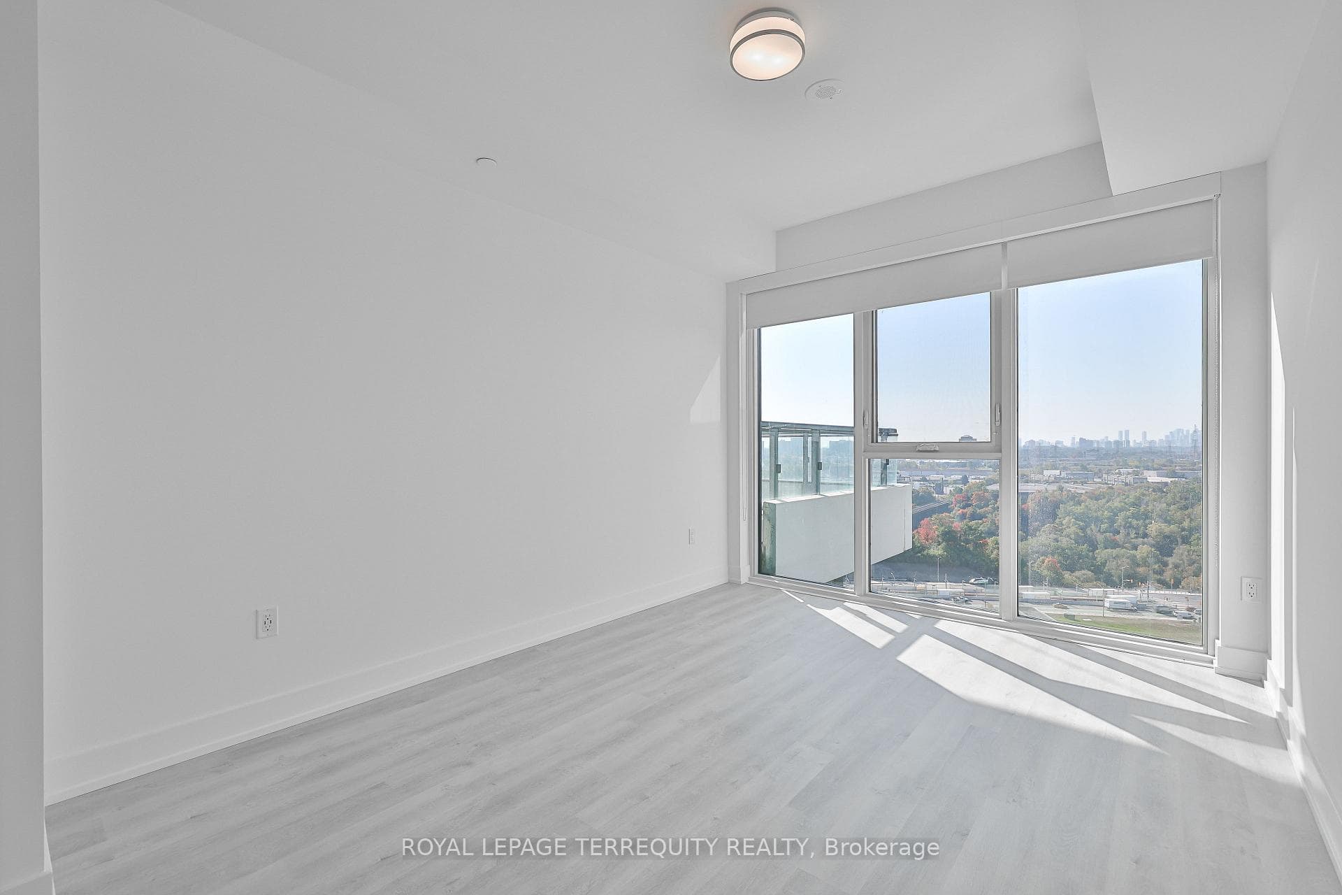 20 Inn On The Park Drive Unit 1735 photo 15