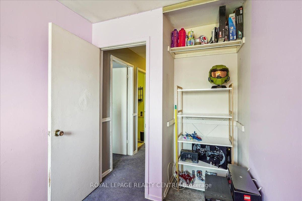 2779 Gananoque Drive Unit 97 photo 19