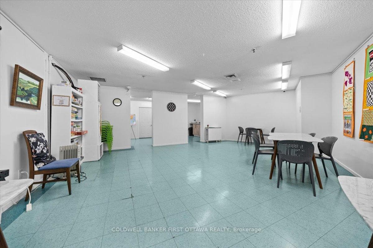 1171 AMBLESIDE Drive Unit 808 photo 29