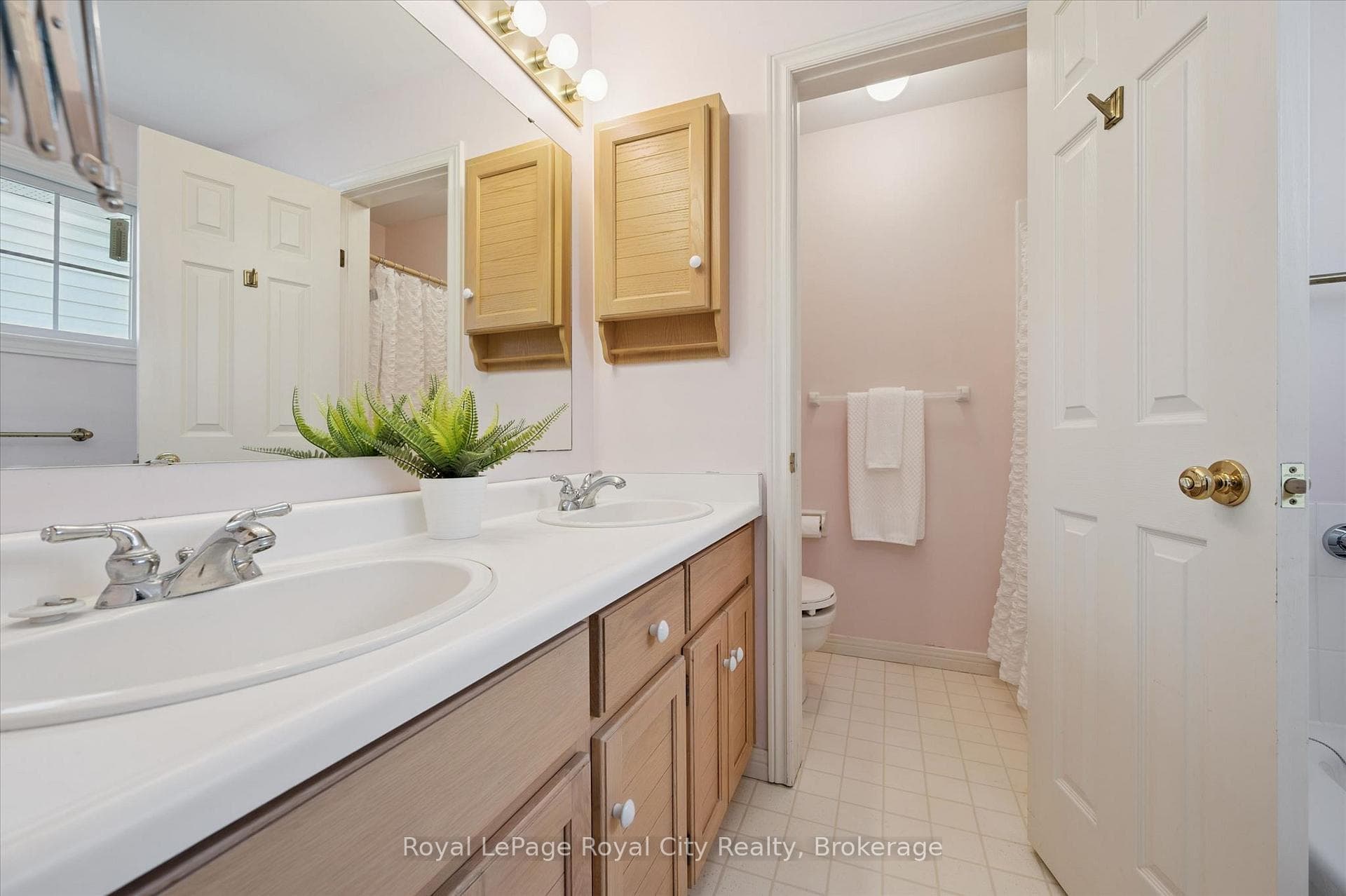 539 Harvey Street photo 20