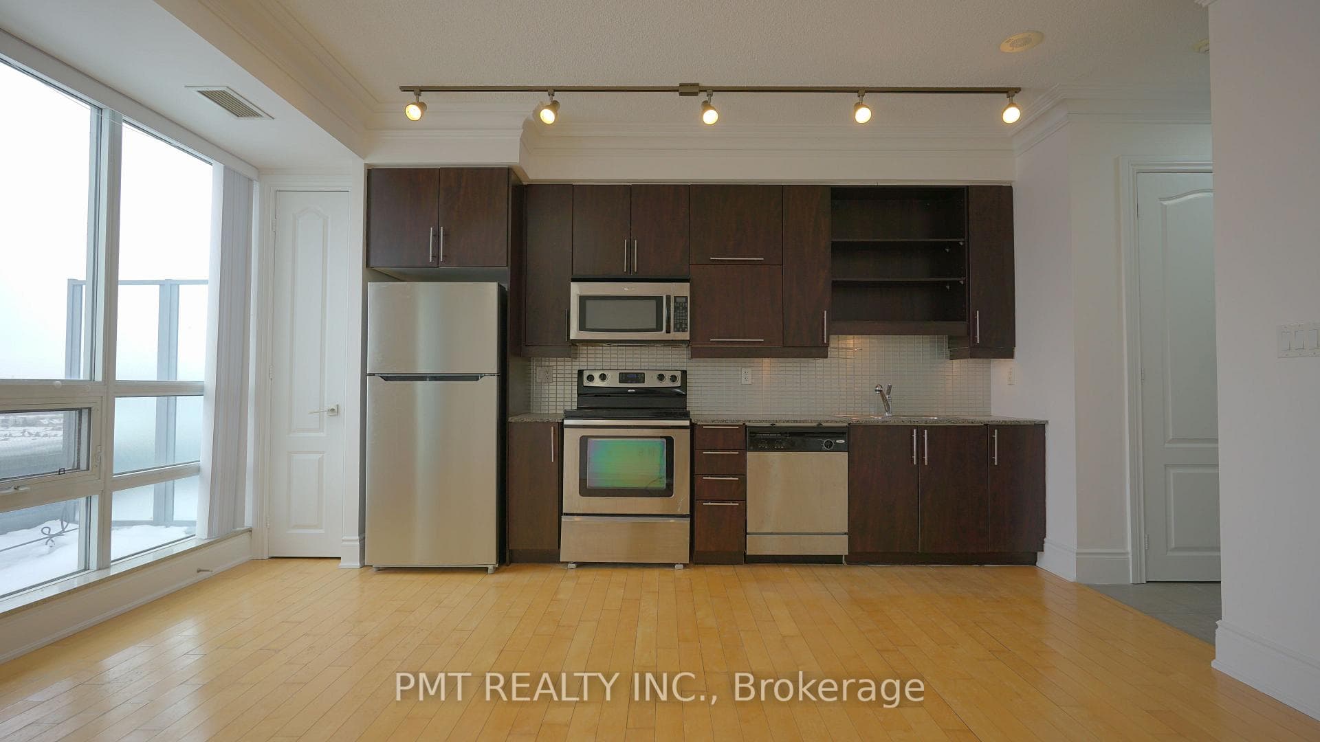 60 South Town Centre Boulevard Unit LPH1 photo 7
