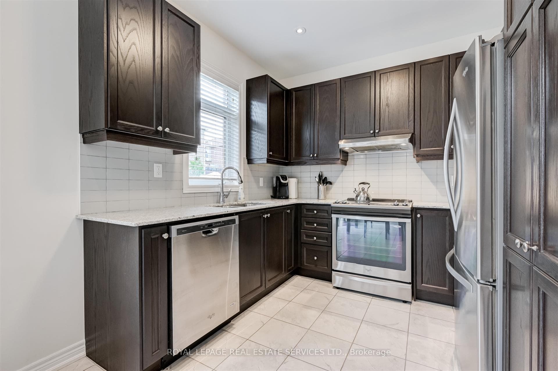 27 Erinview Terrace photo 9