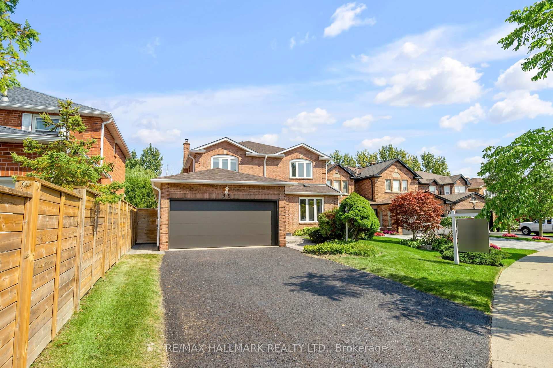 99 Belmont Crescent photo 1