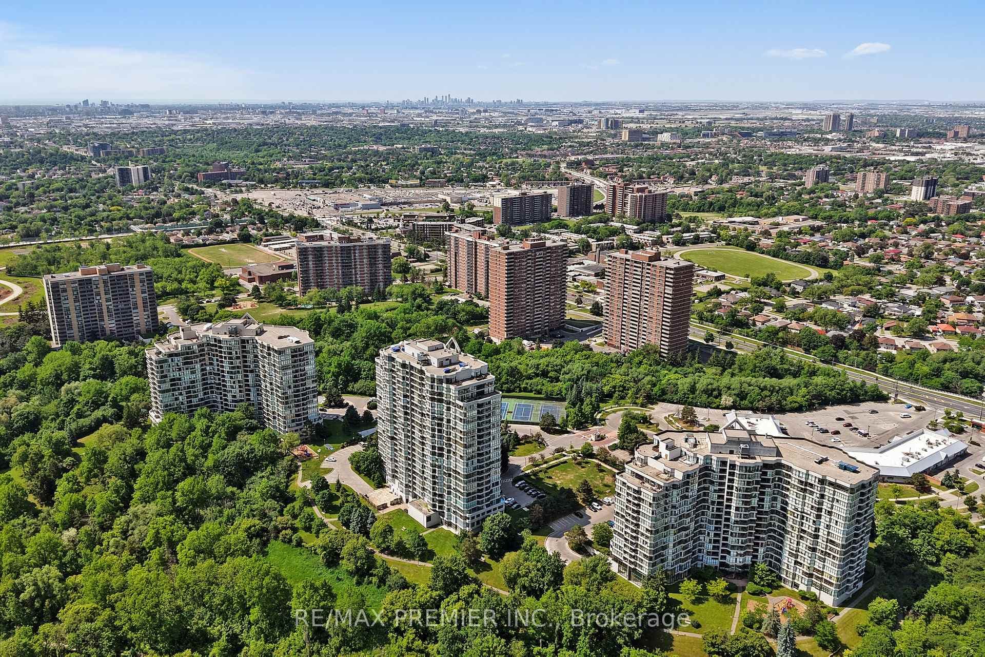 1 Rowntree Road Unit 615 photo 45
