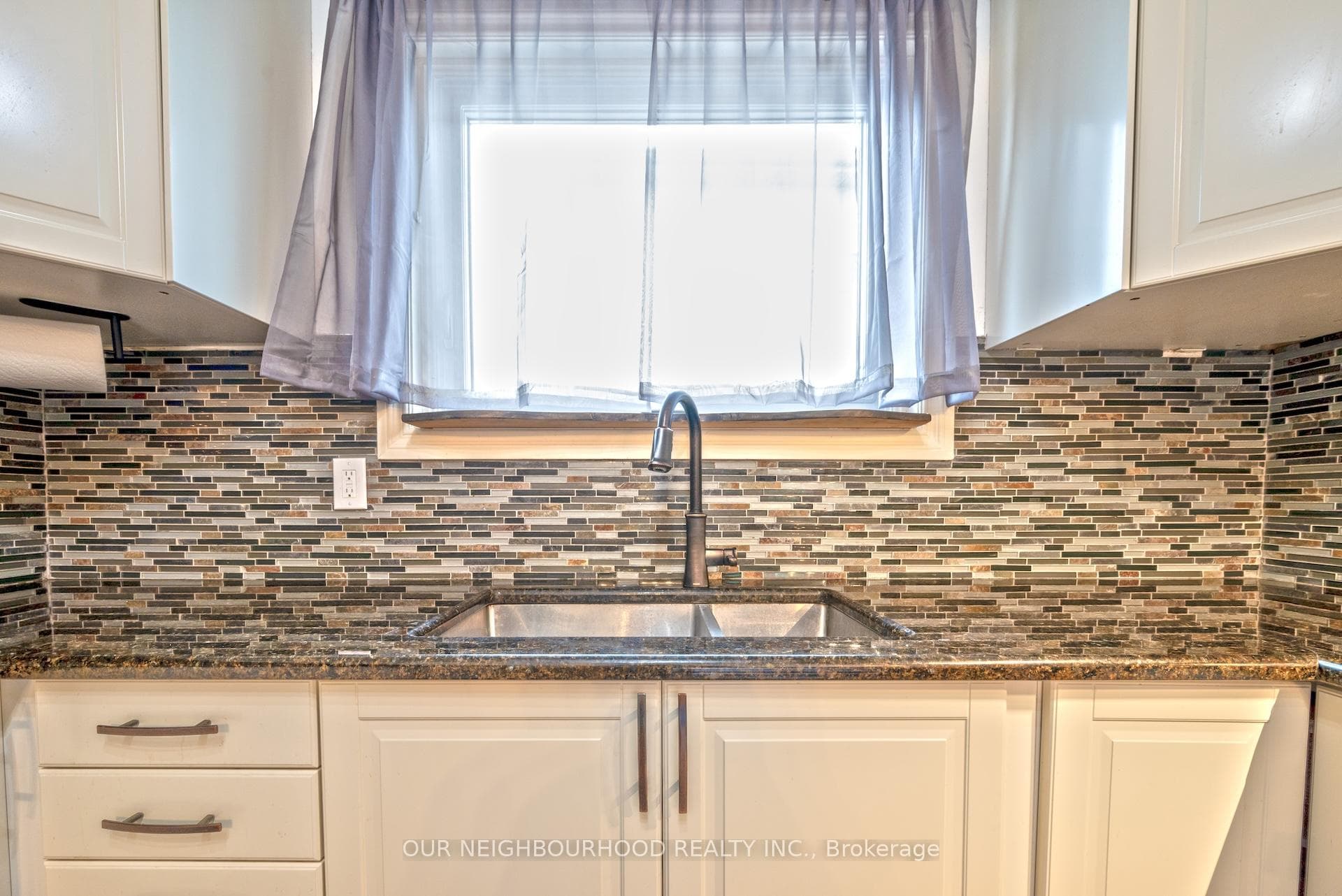 261 Verdun Road photo 10