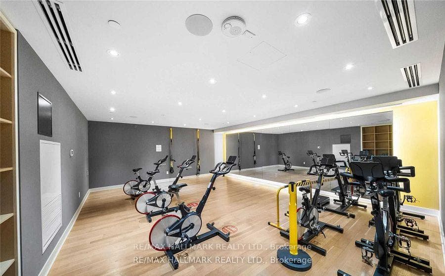 30 Roehampton Avenue Unit 2701 photo 18