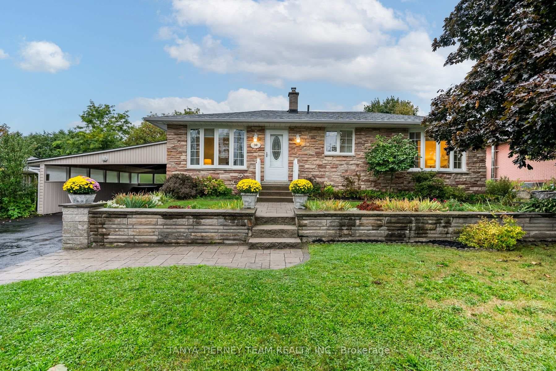 30 Ferguson Avenue photo 1