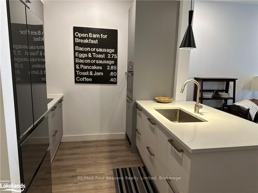 12 BECKWITH Lane Unit 106 photo 18