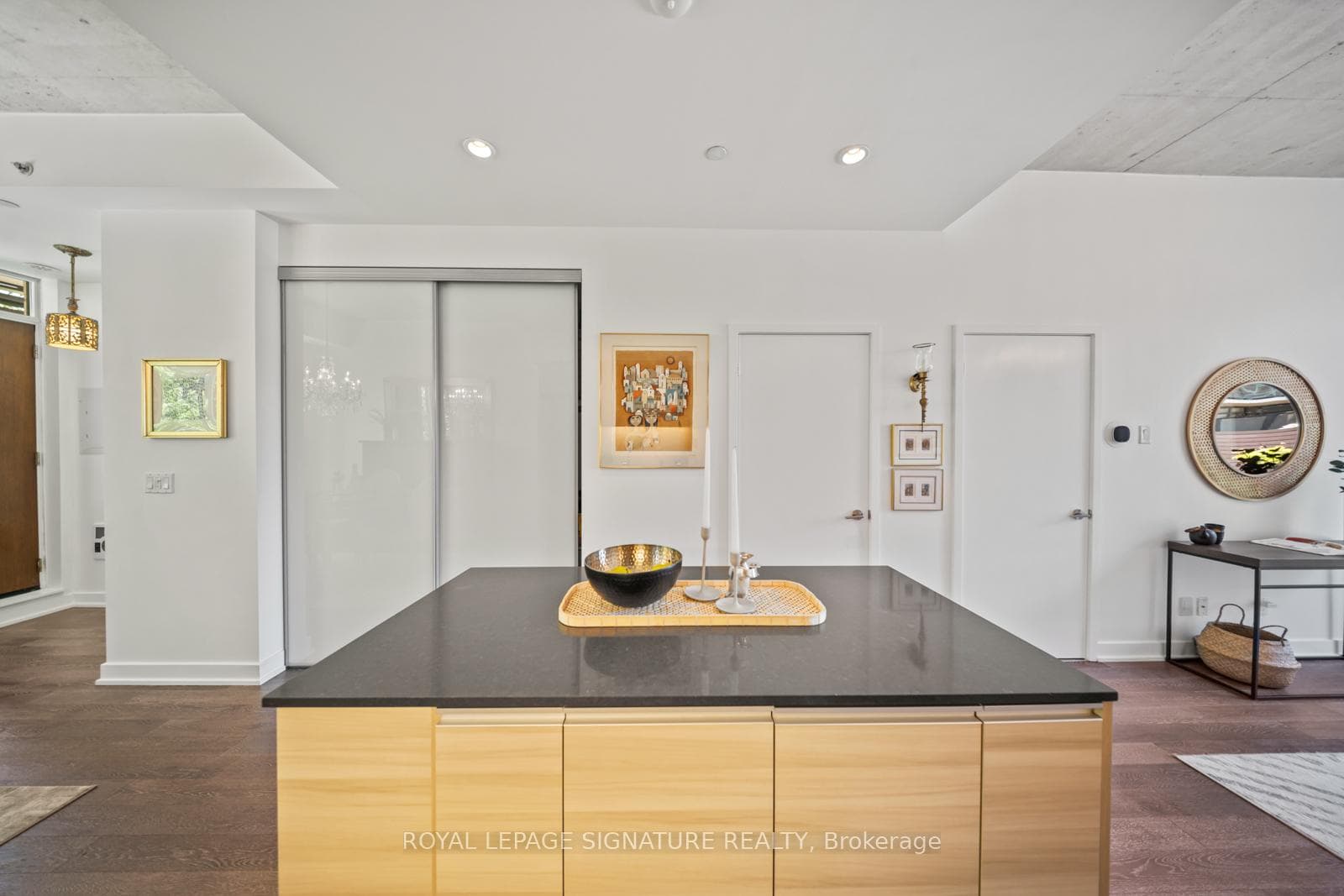1190 Dundas Street Unit 331 photo 8