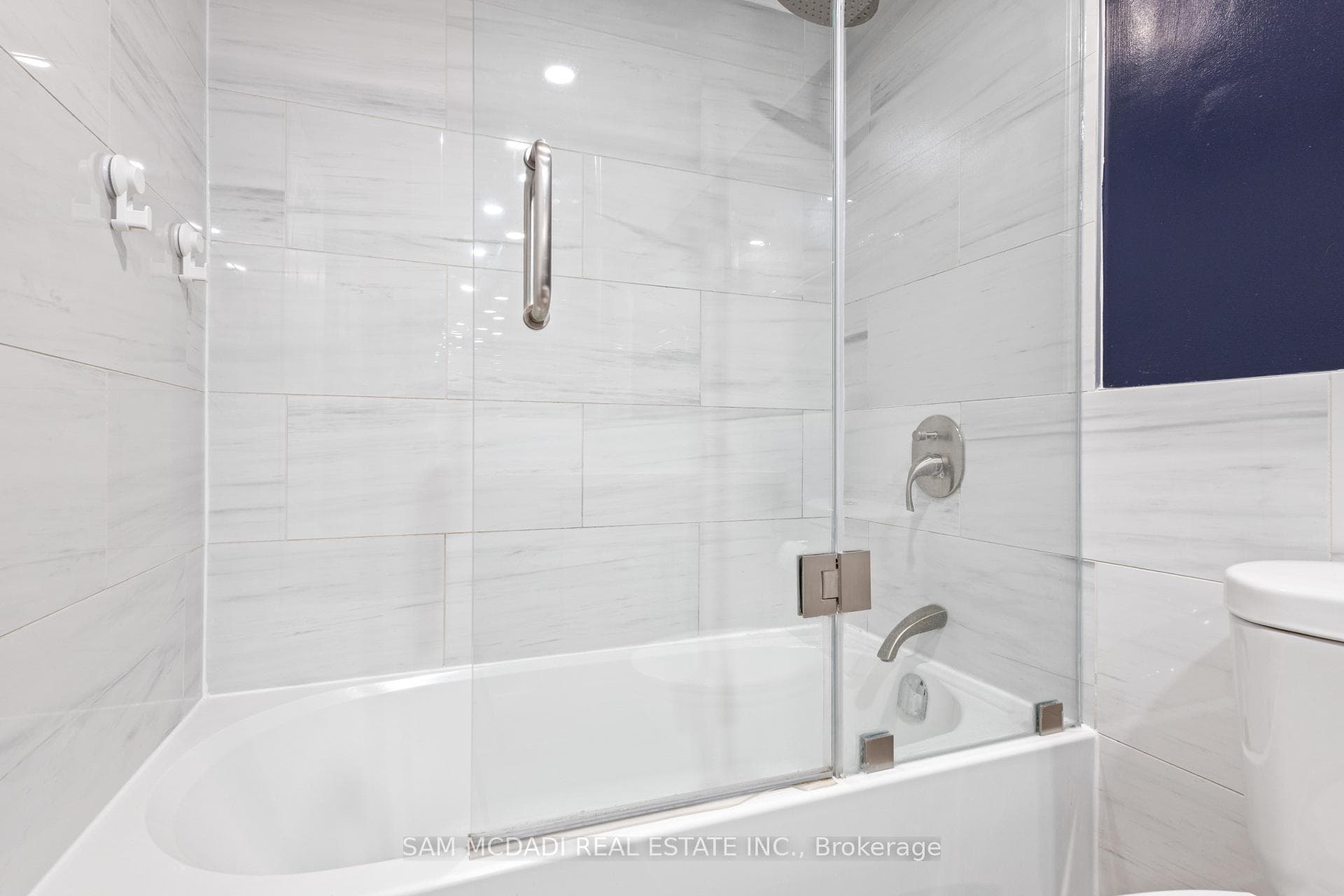 3100 Kirwin Avenue Unit 1606 photo 18