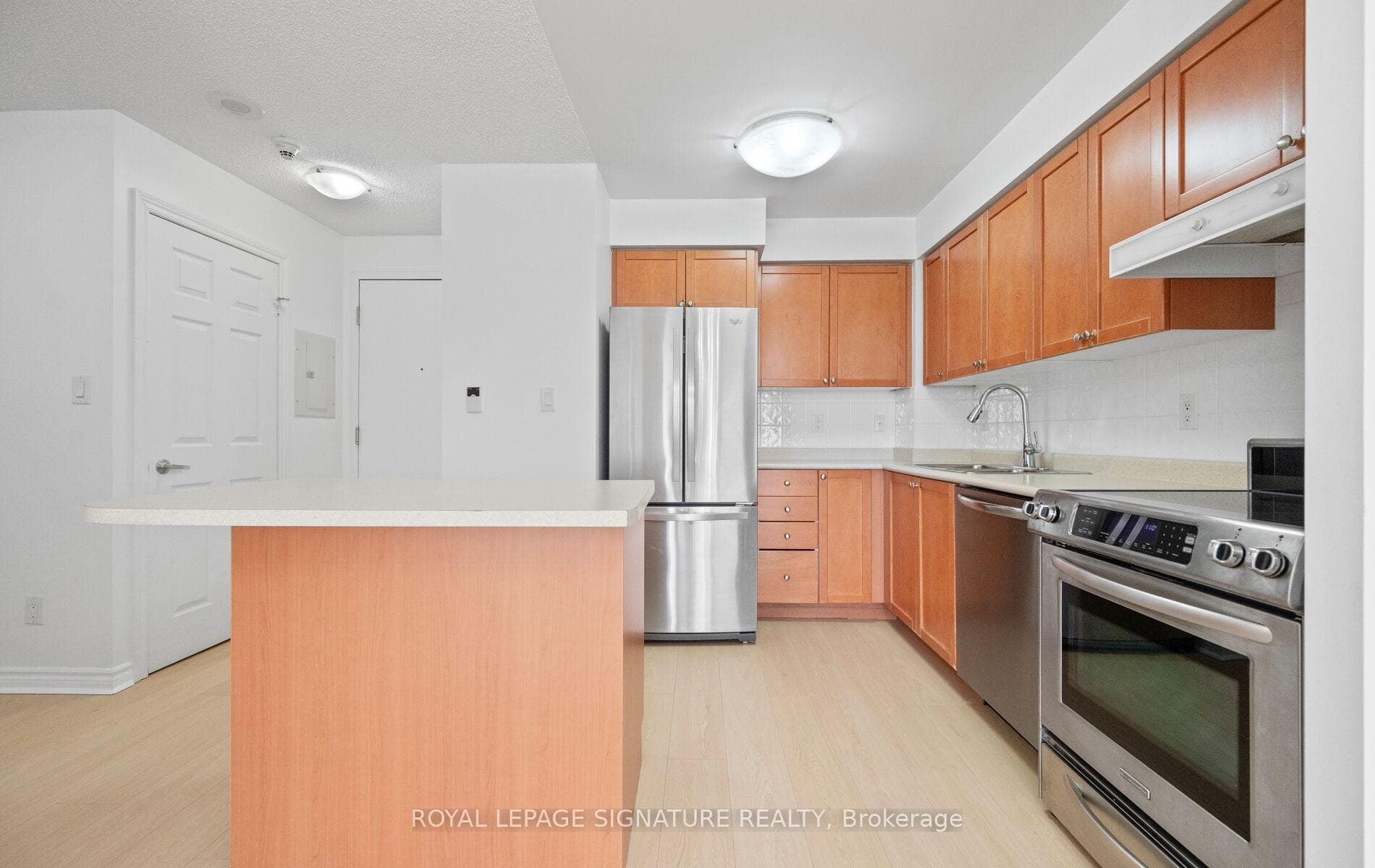 3880 Duke Of York Boulevard Unit 1508 photo 9