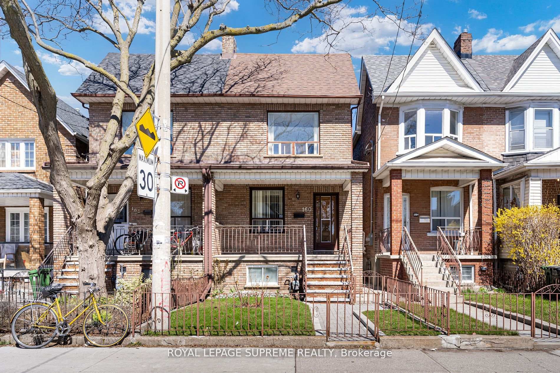 160 Shanly Street Unit Main & Lower photo 1
