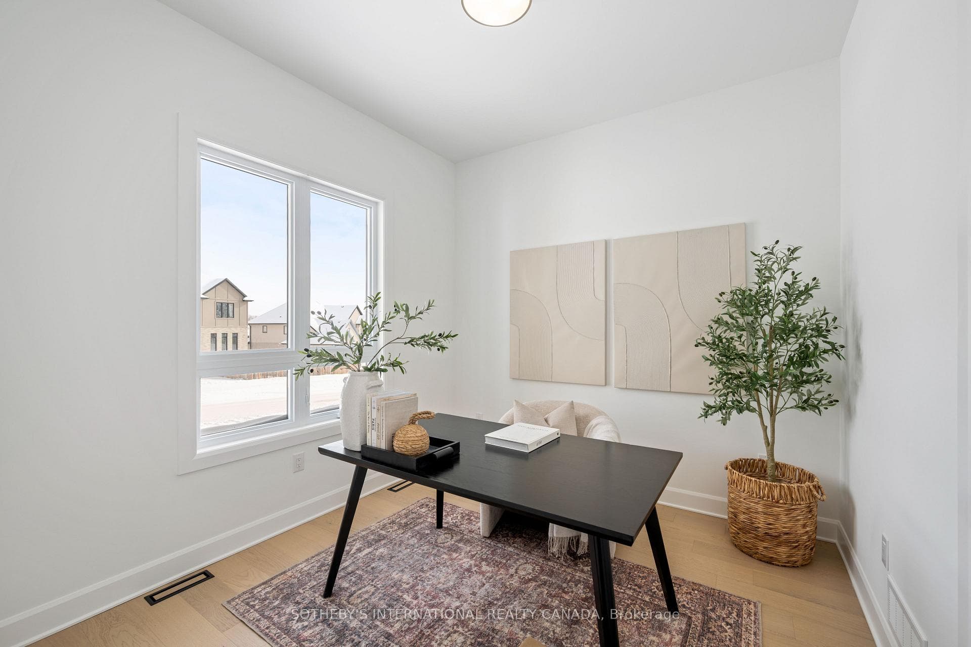 1339 Cranbrook Road photo 3