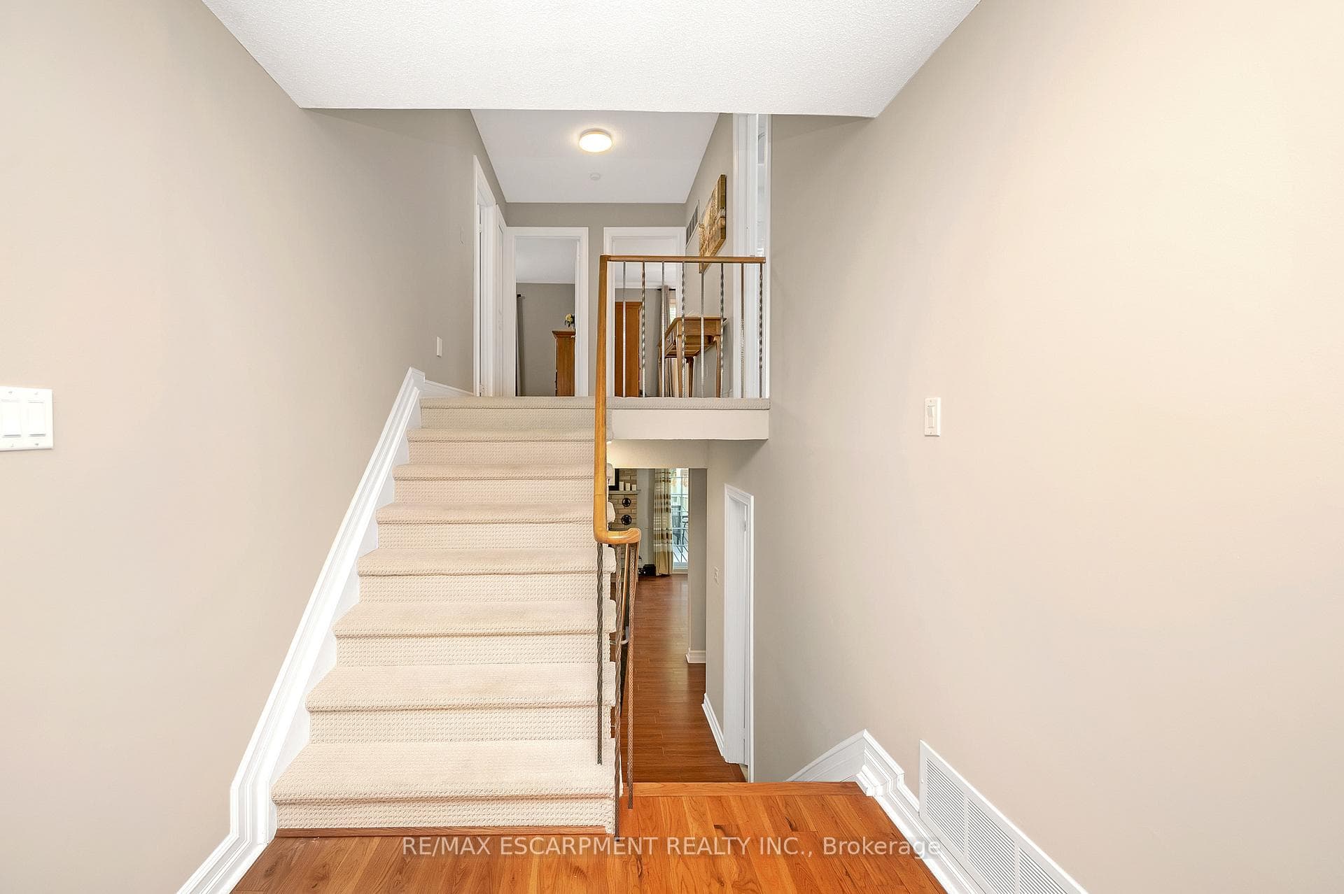 2405 Amblecote Lane photo 8