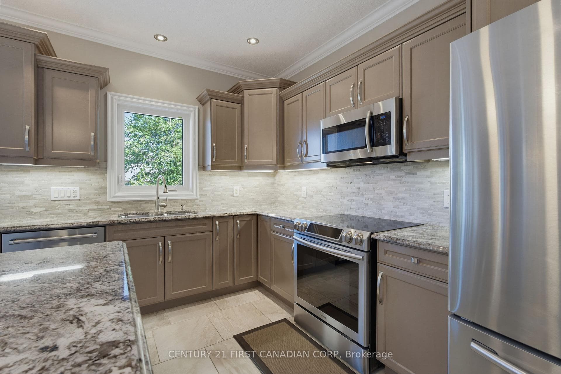 3429 Singleton Avenue photo 16