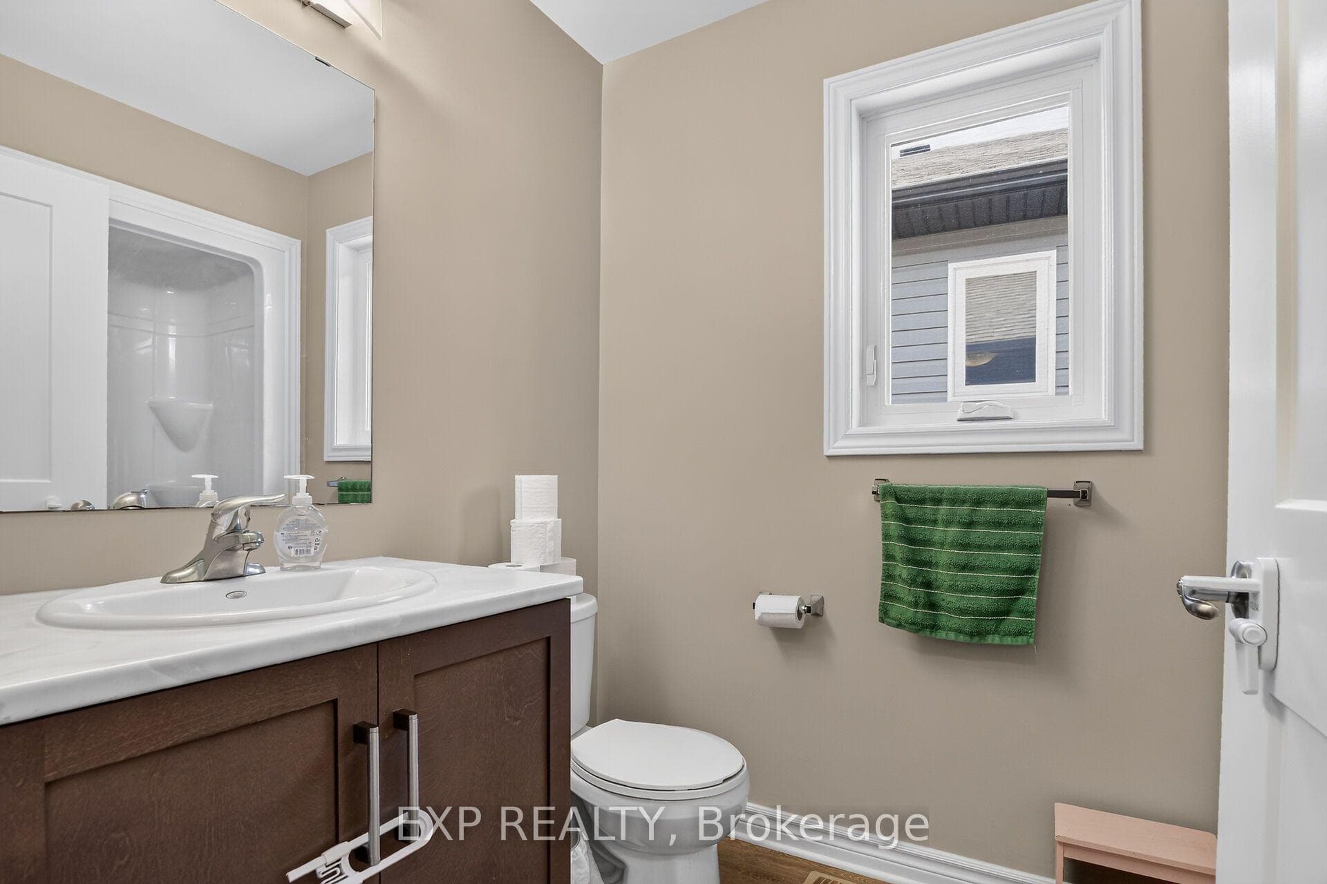 98 Seabert Drive photo 7