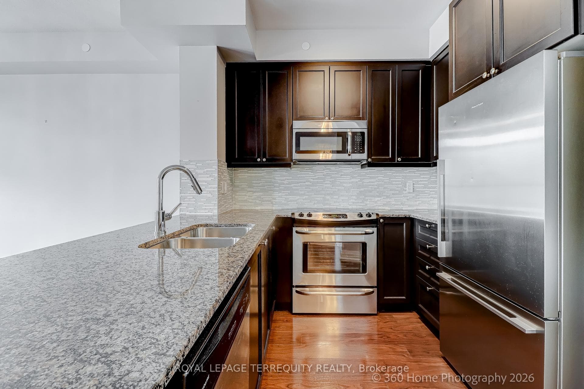 25 FONTENAY Court Unit 1006 photo 15