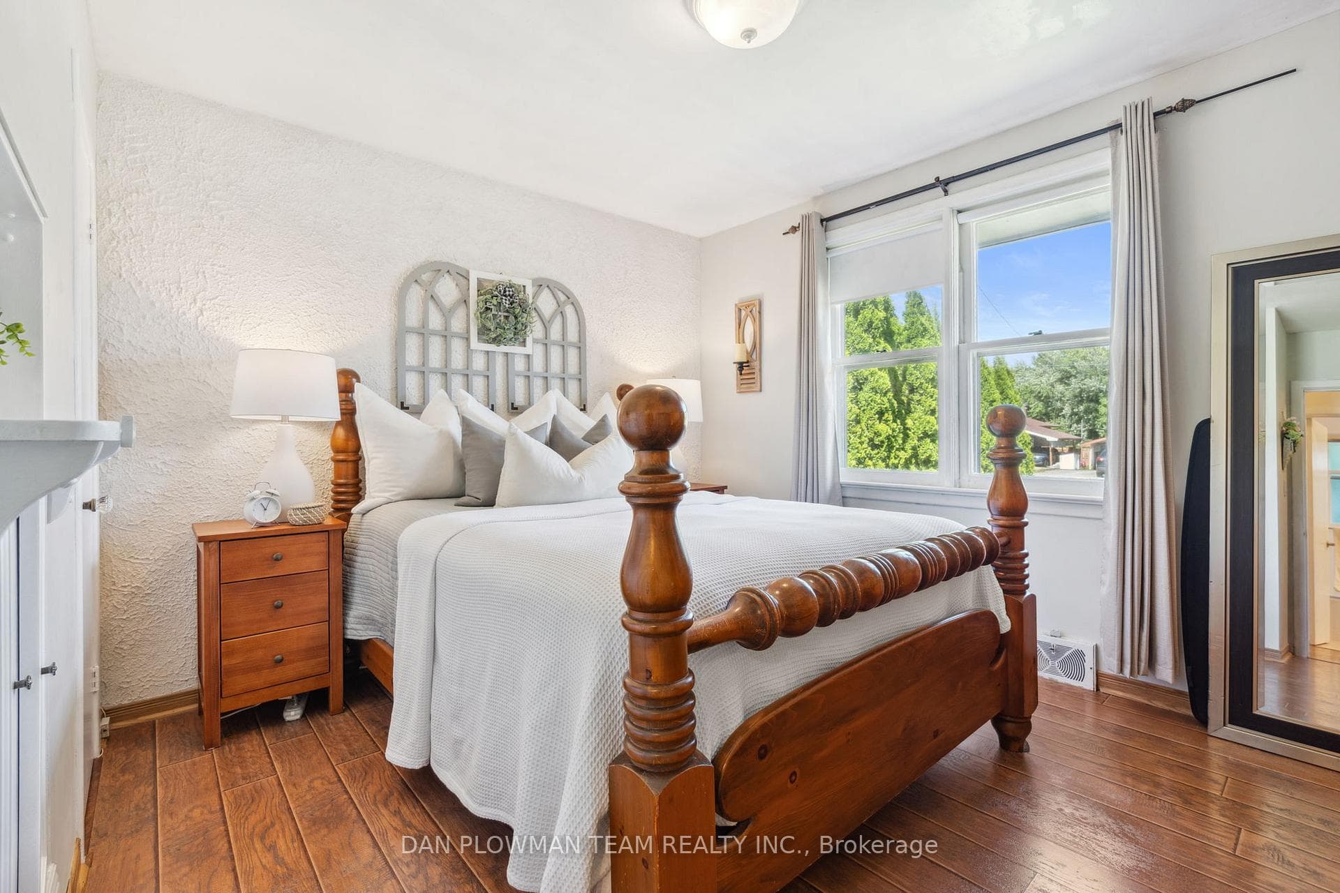 554 Harmony Road photo 13