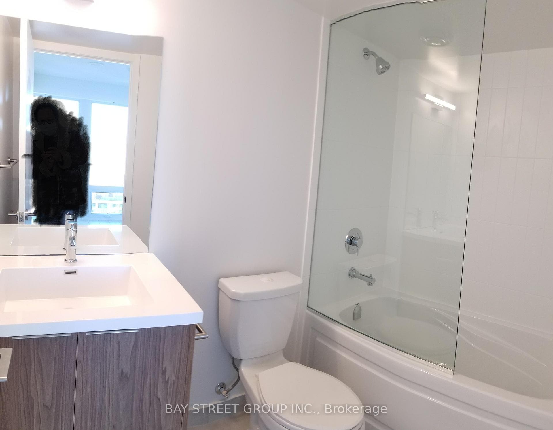 60 Shuter Street Unit 2111 photo 10