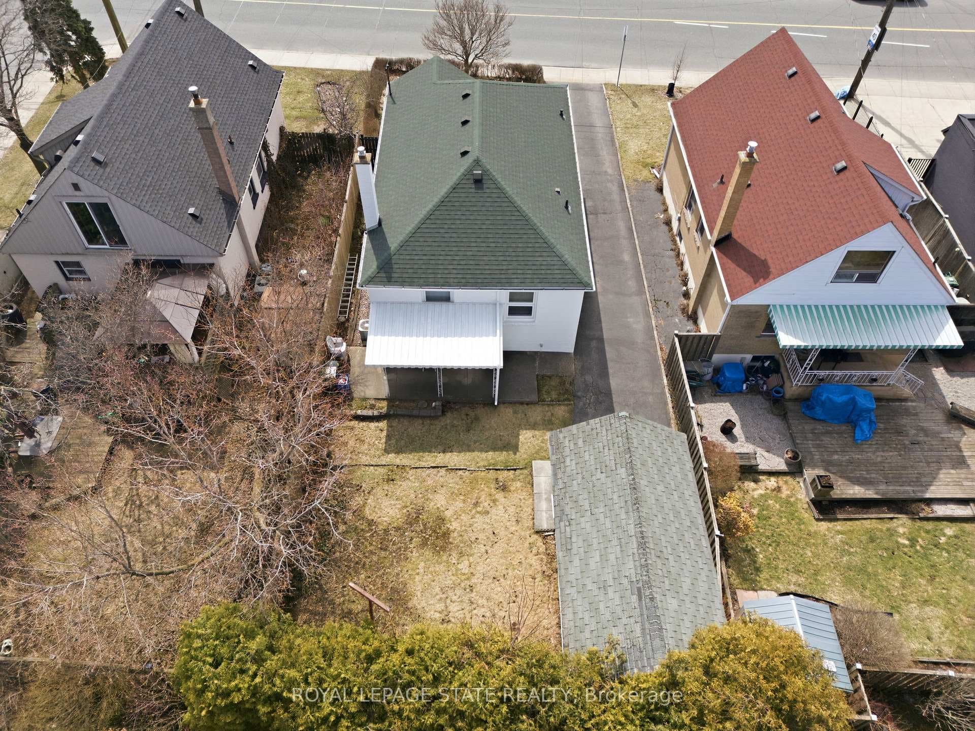 957 Queensdale Avenue photo 33