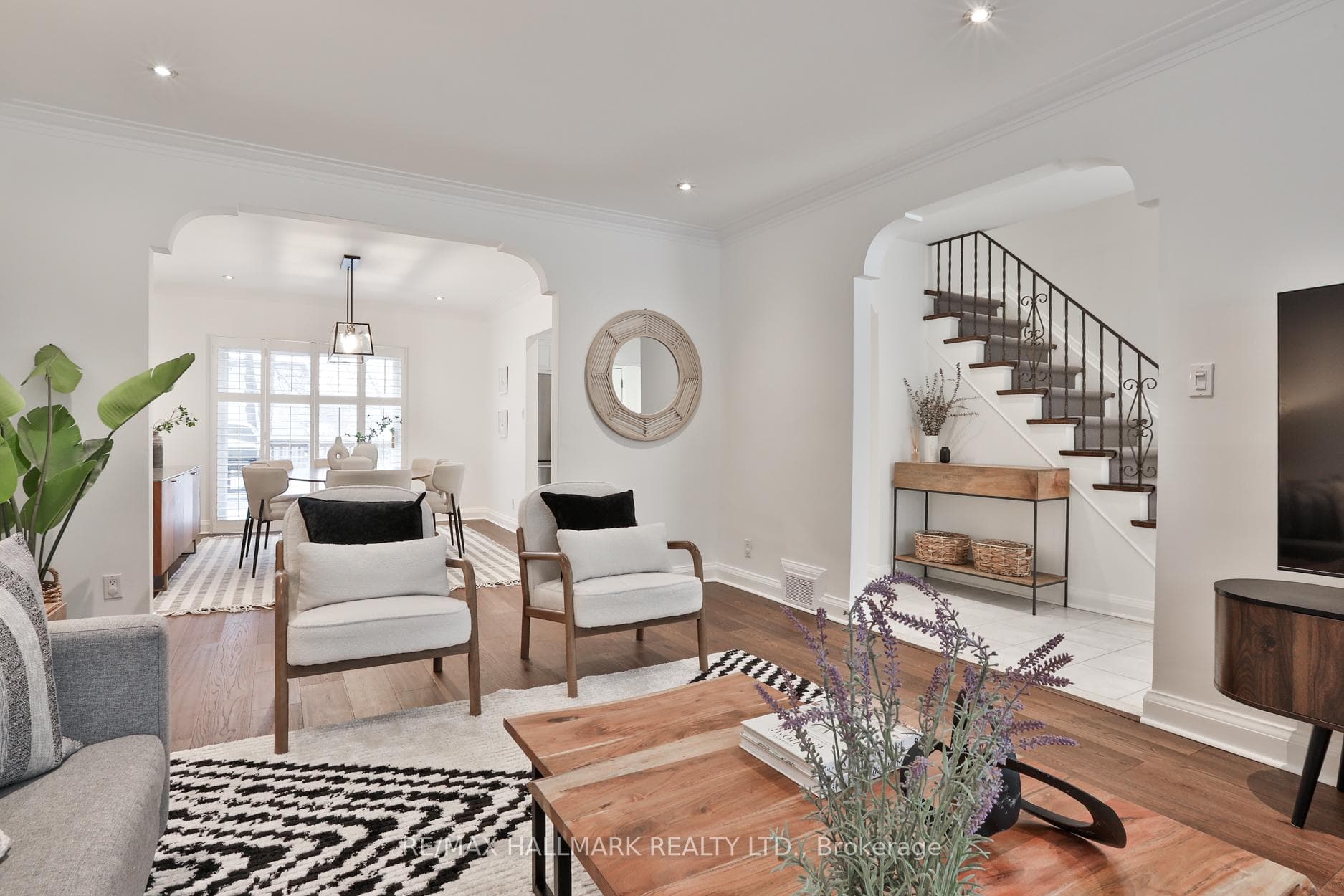 299 Ridley Boulevard photo 4