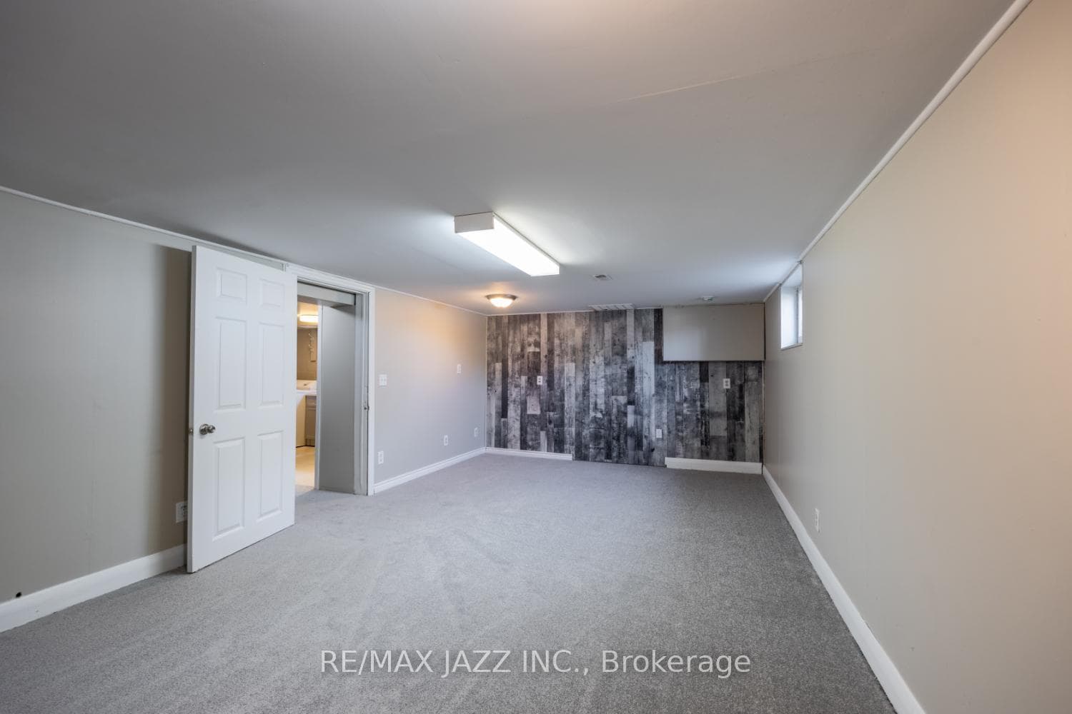 52 Liberty Street photo 16