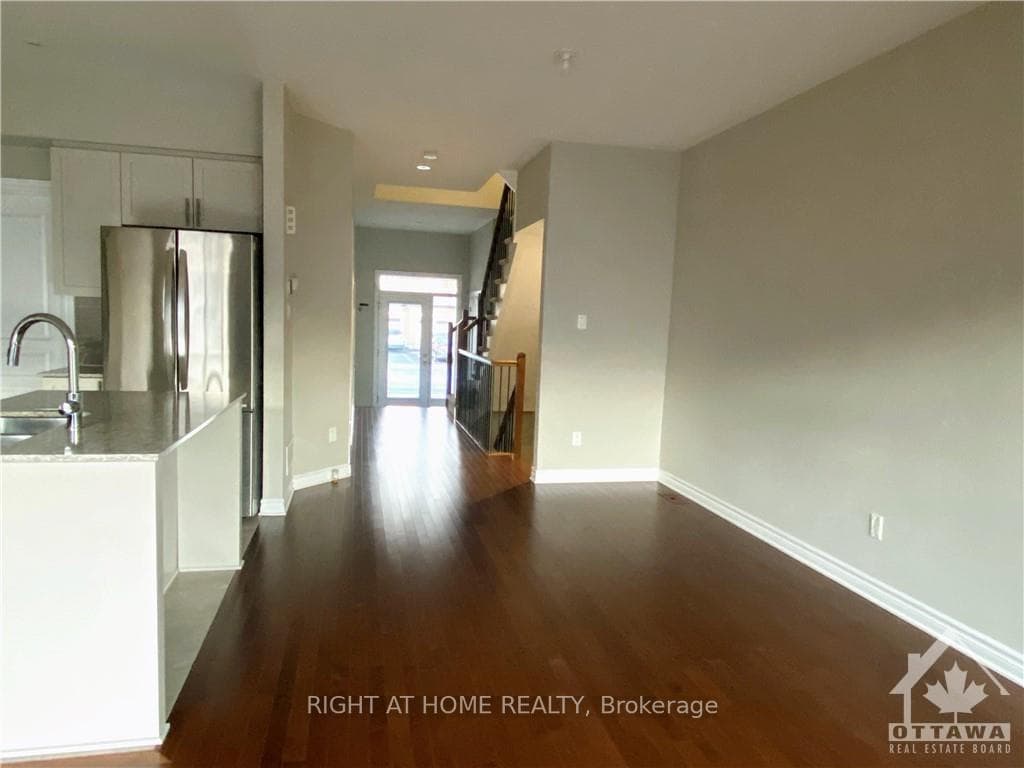 961 COBBLE HILL Drive photo 8