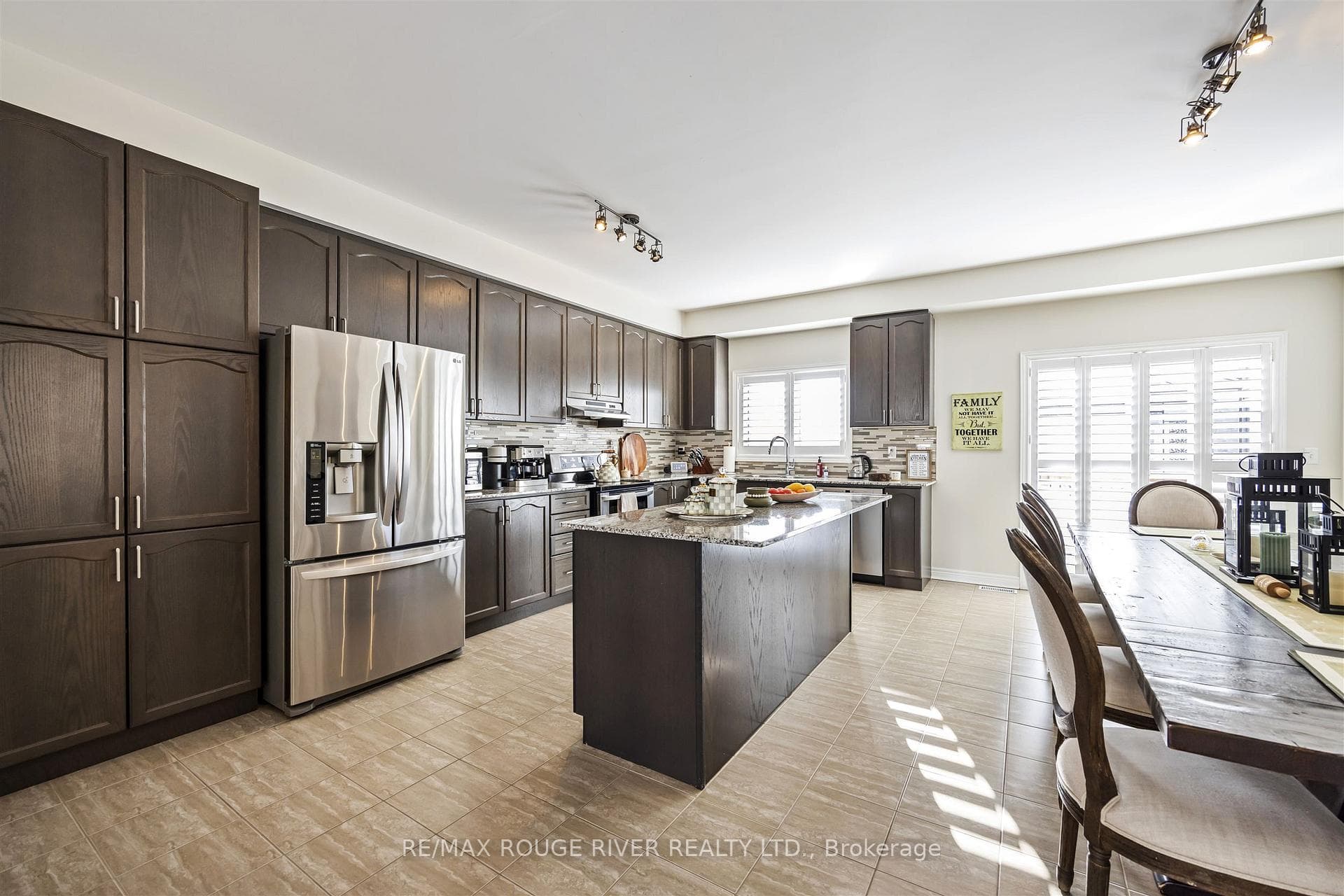 1721 Carousel Drive photo 11