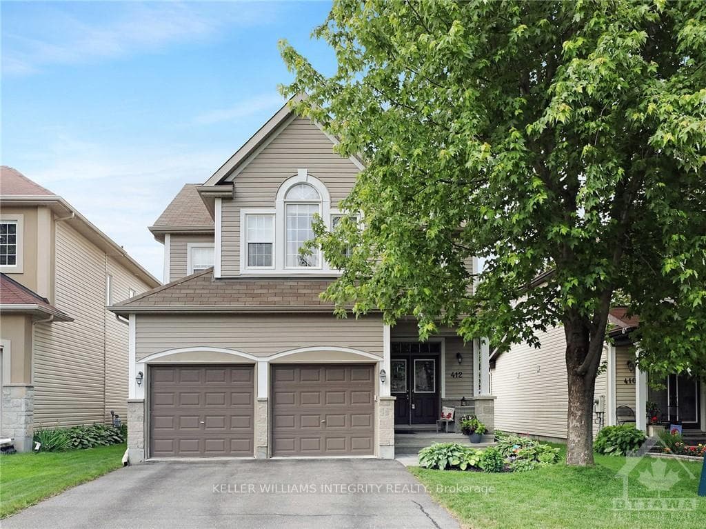 412 LANDSWOOD Way photo 1