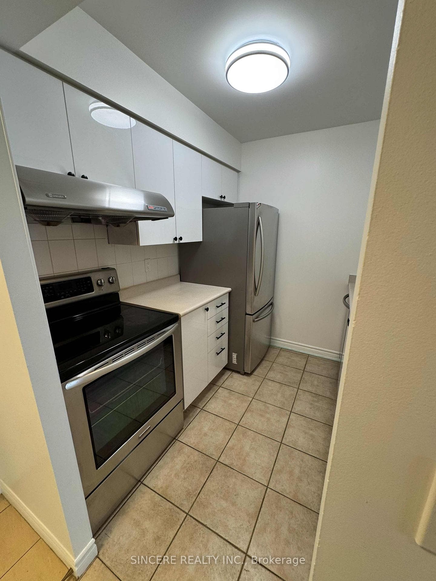 18 Sommerset Way Unit 1512 photo 11