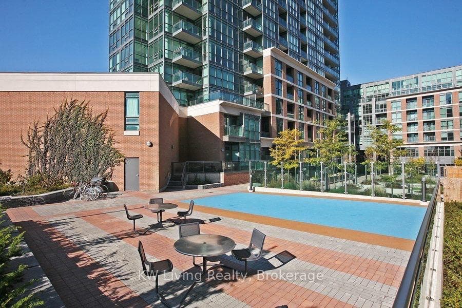1171 Queen Street Unit 305 photo 31