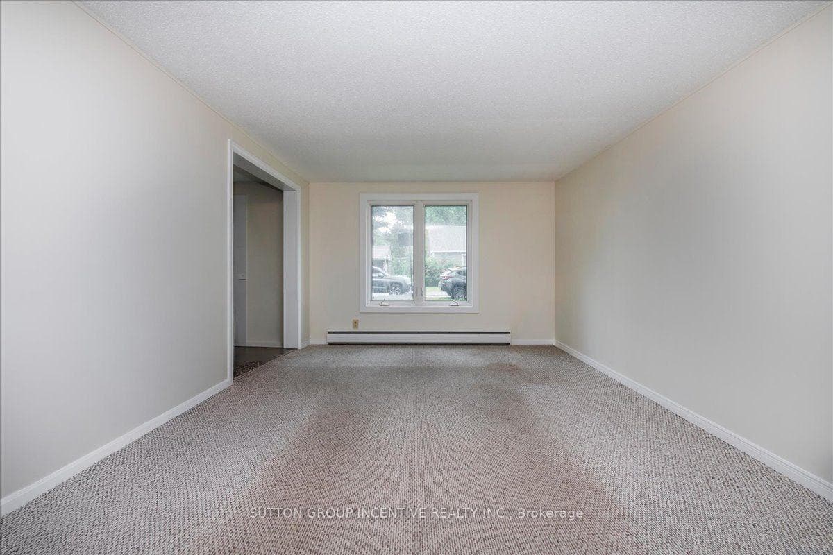 159 Toronto Street photo 6