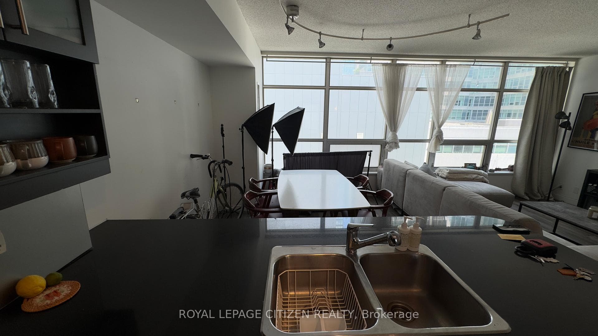 350 Wellington Street Unit 317 photo 14