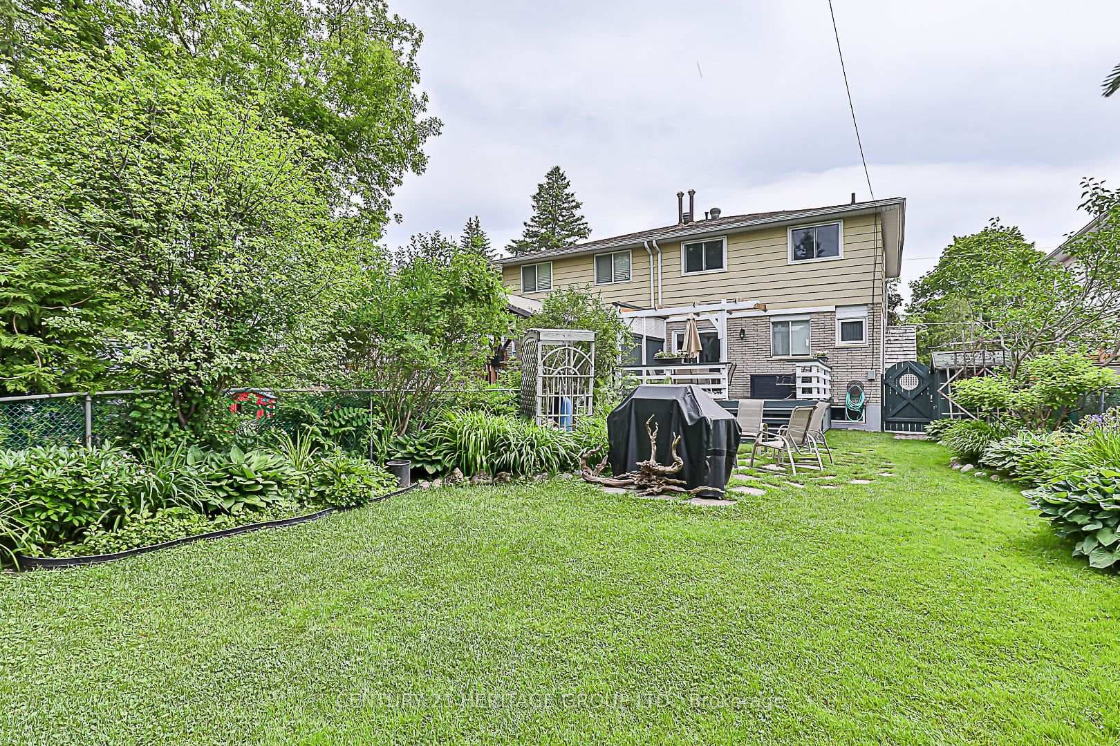 36 Hillview Drive photo 35