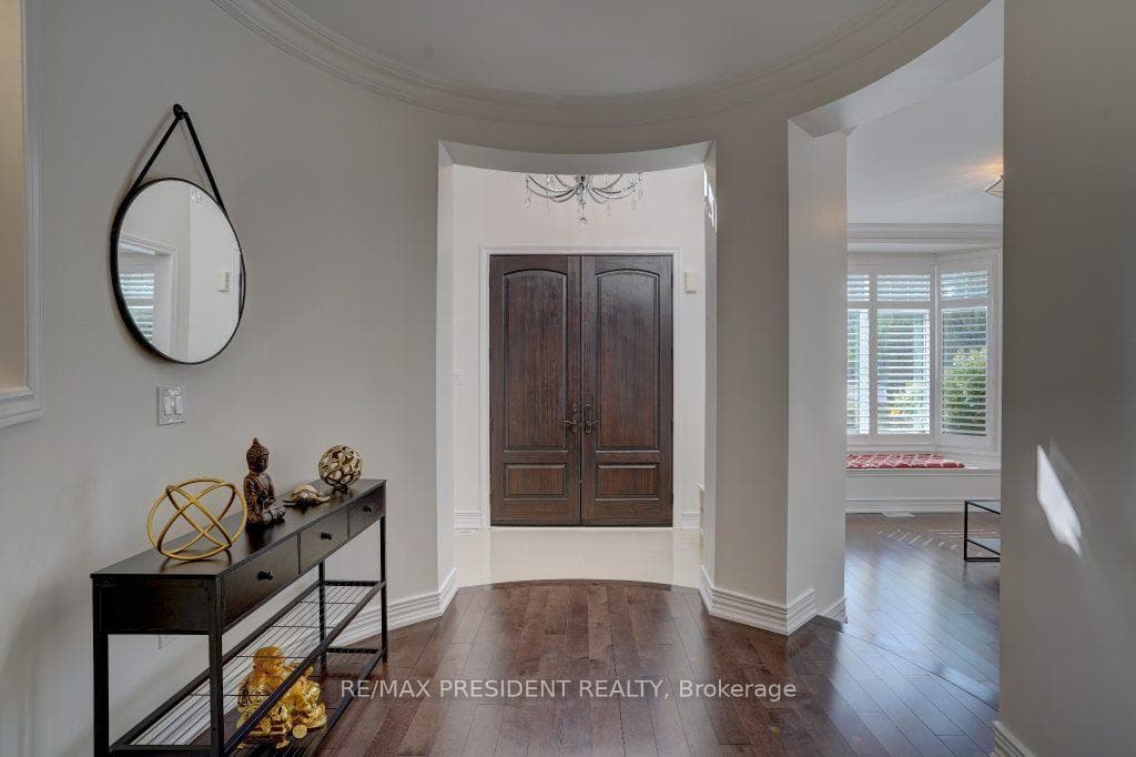 14 Burlwood Road photo 5