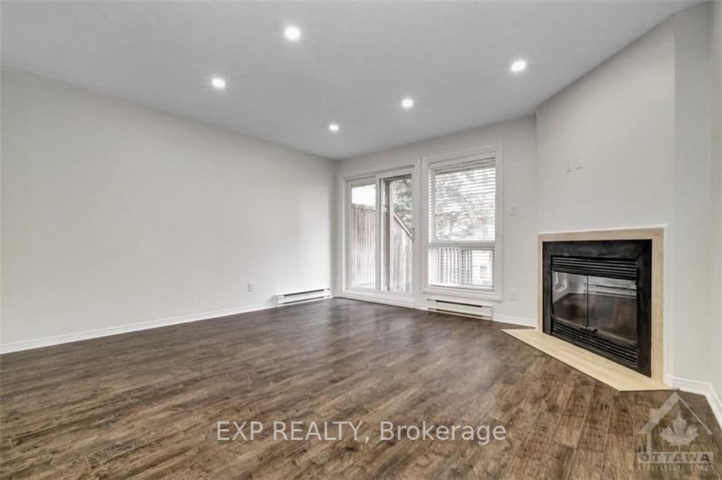 179 BRISTON photo 9