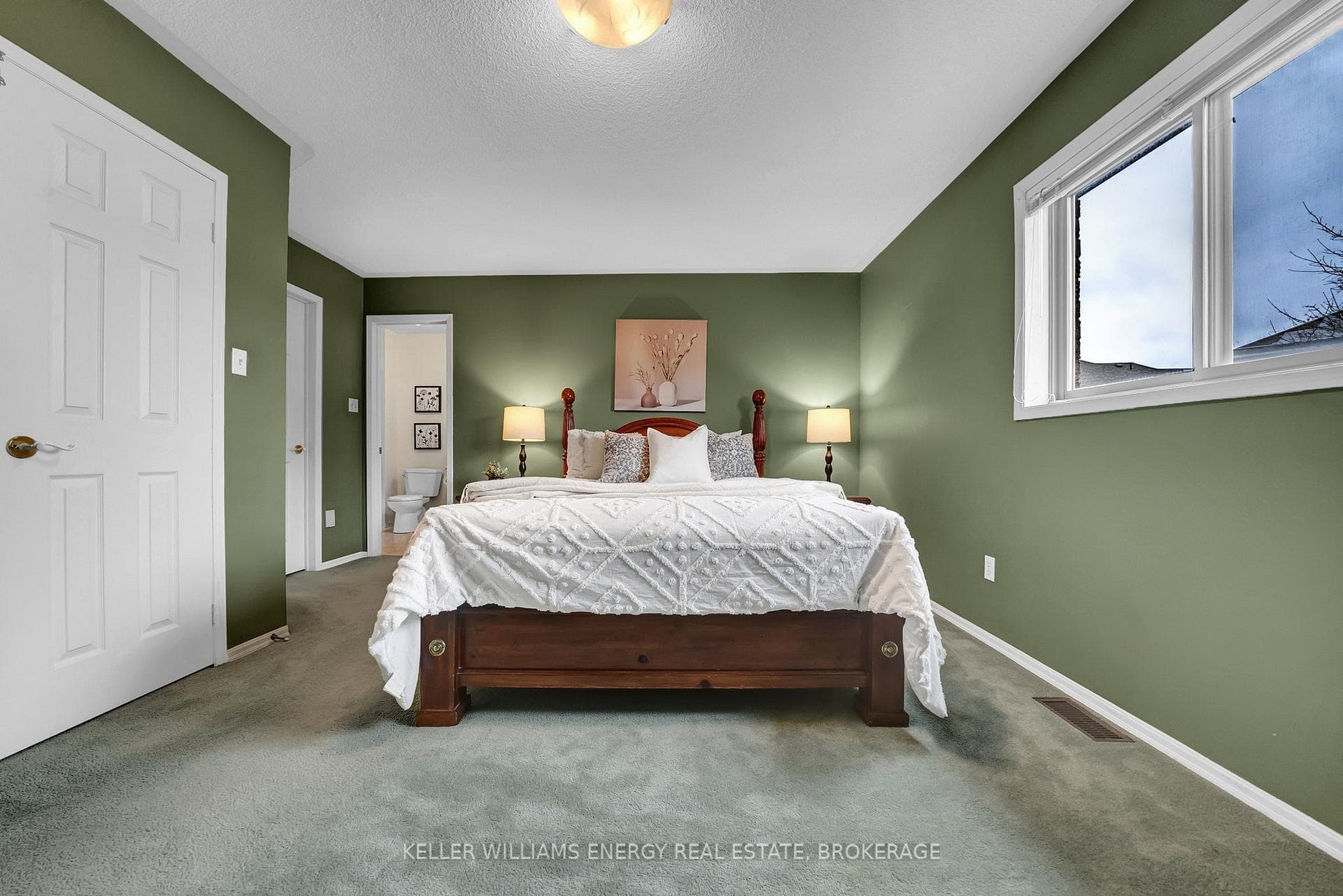 447 Ormond Drive photo 27