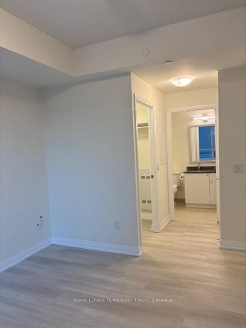 3270 Sheppard Avenue Unit 724 photo 7