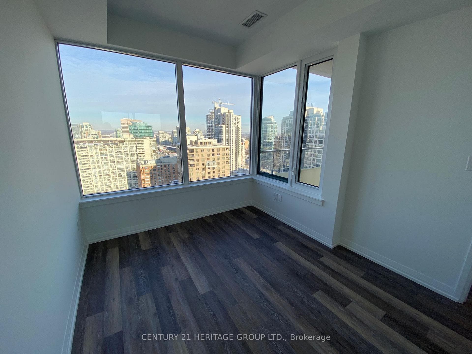 75 Canterbury Place Unit 2912 photo 3