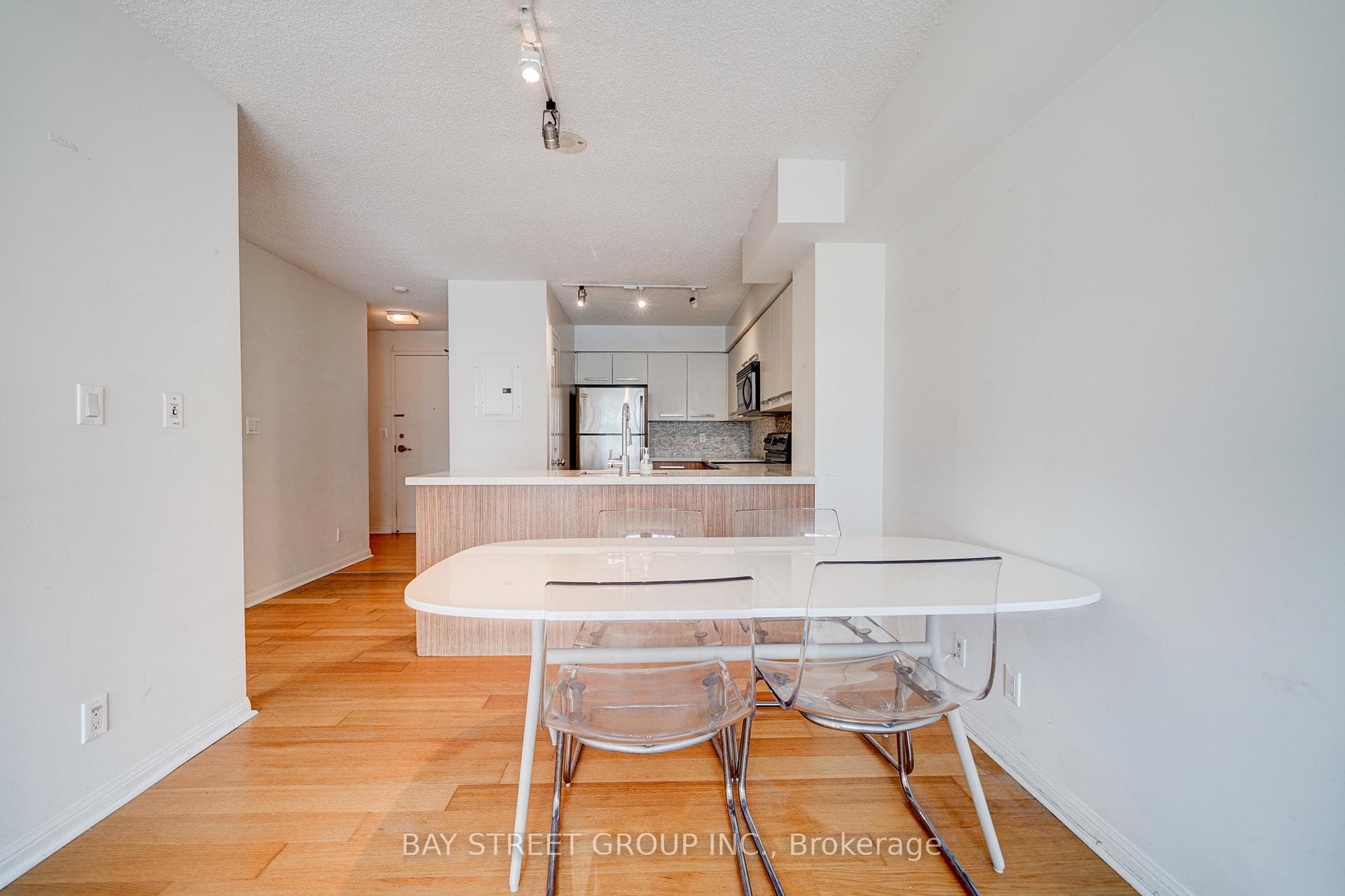 11 St Joseph Street Unit 810 photo 17