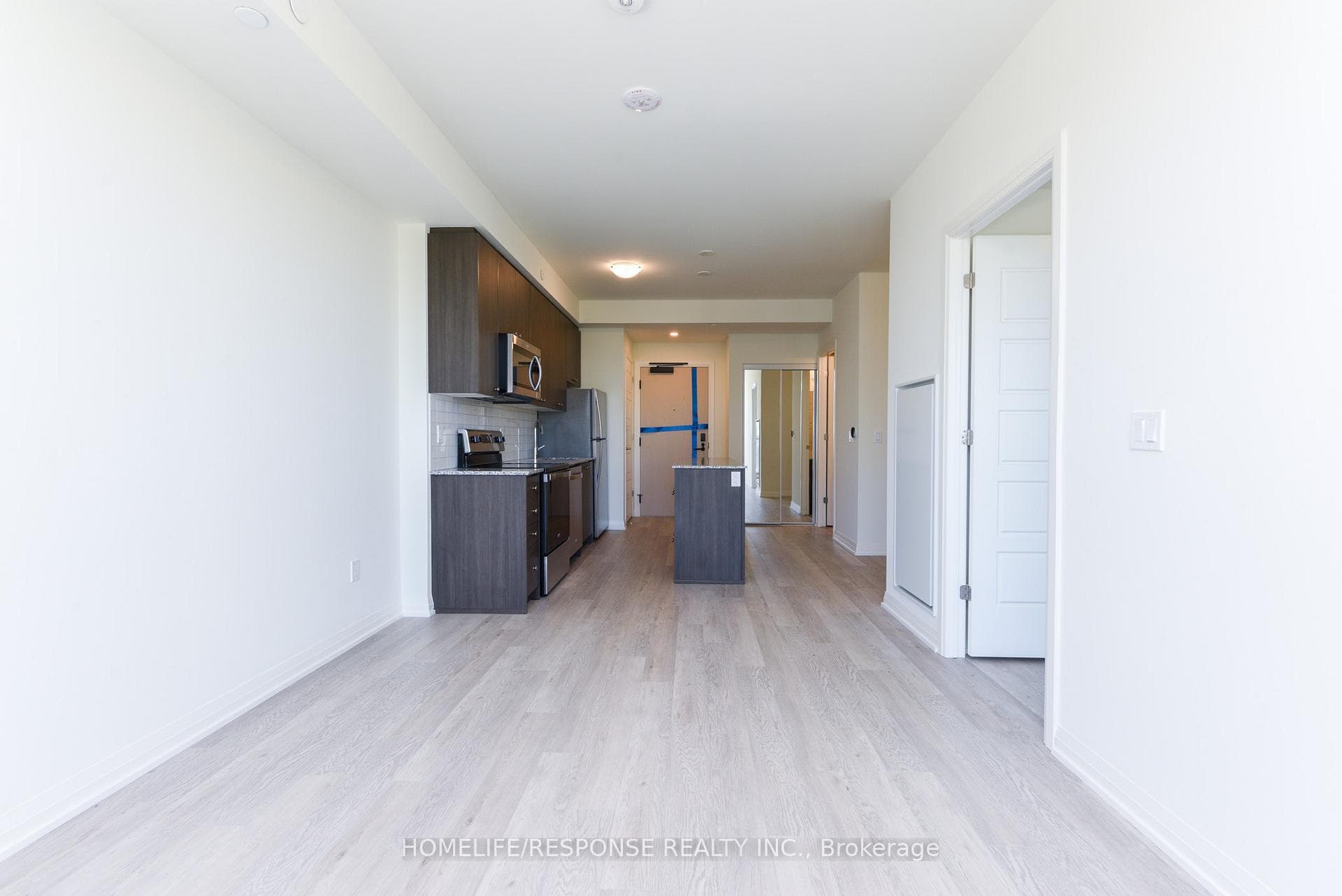 3006 WILLIAM CUTMORE Boulevard Unit 1102 photo 17
